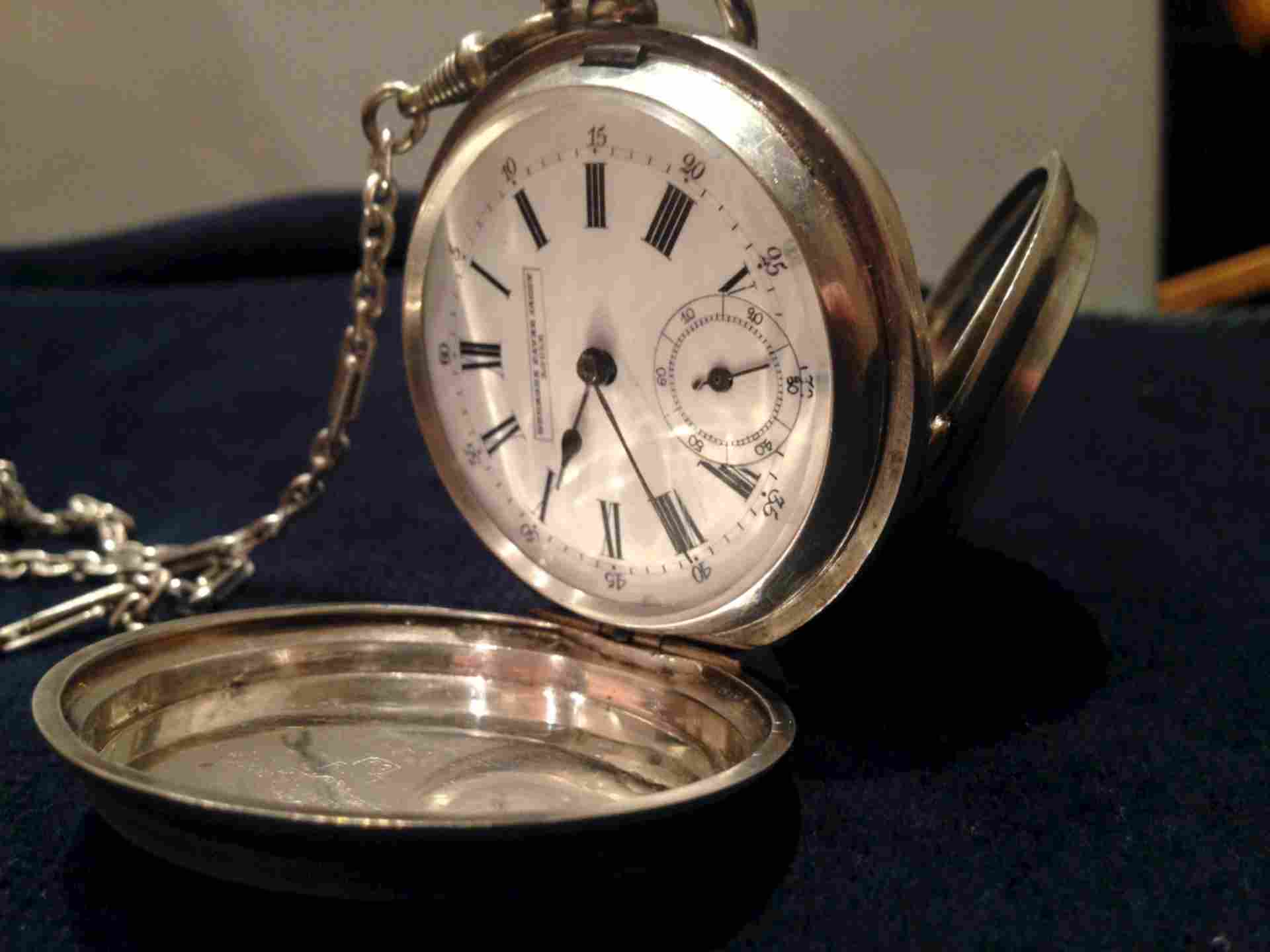 Карманные часы купить на авито. Часы Georges Favre Jacot. Georges Favre Jacot карманные часы. Часы Пегасус карманные серебряные. Карманные часы темный дворецкий.