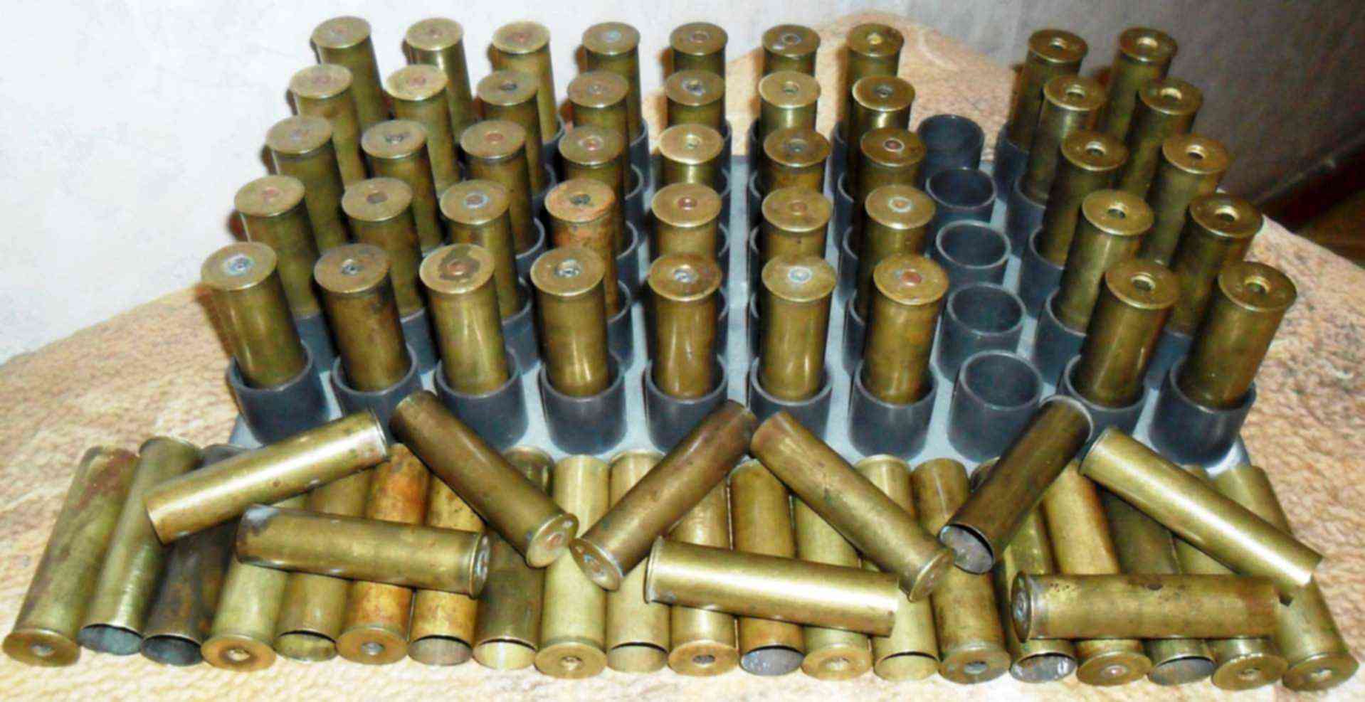 вальцовка гильз 12 калибра. охотничьи калибр 12 заглушка латунные гильзы. снаряжение латунных гильз 20 калибра. латунные гильзы 12 калибра. снаряжать 12 калибр латунные гильзы.