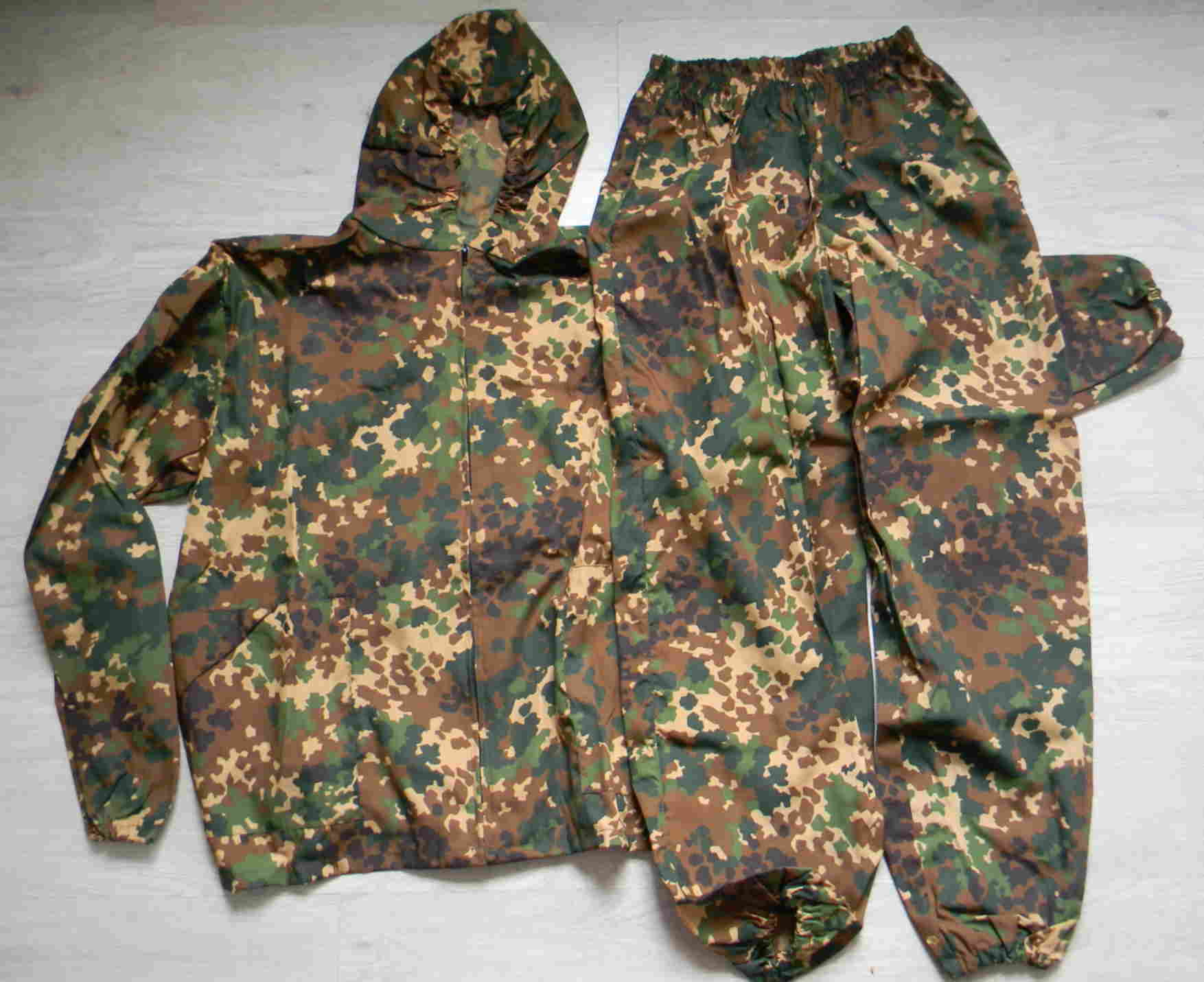 Маскировочные халаты военные