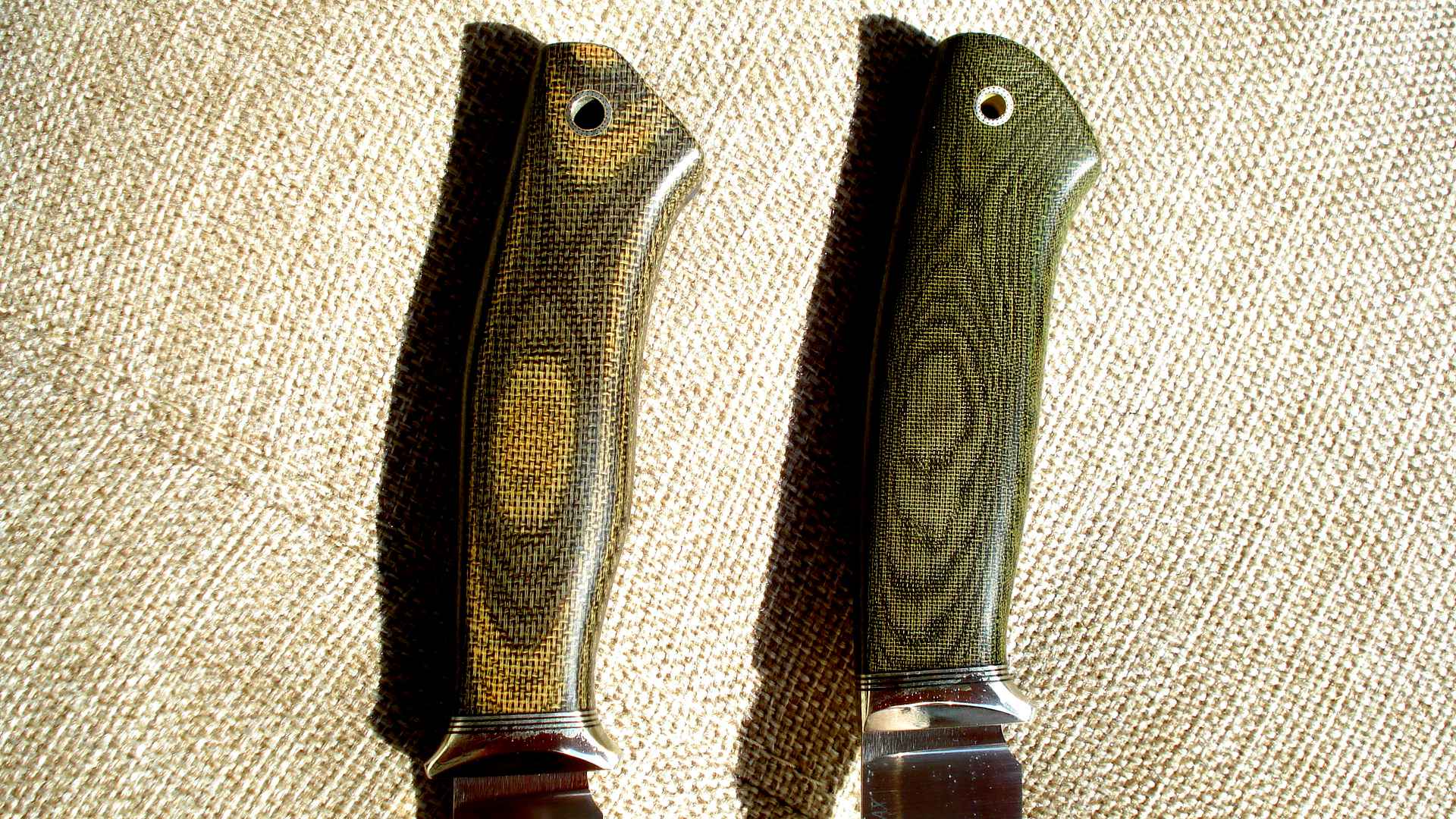 Микарта на рукояти ножа. Нож складной кизляр рукоять микарта. Нож 440c steel складной. Микарта бурлак. Рукоять микарта нож.