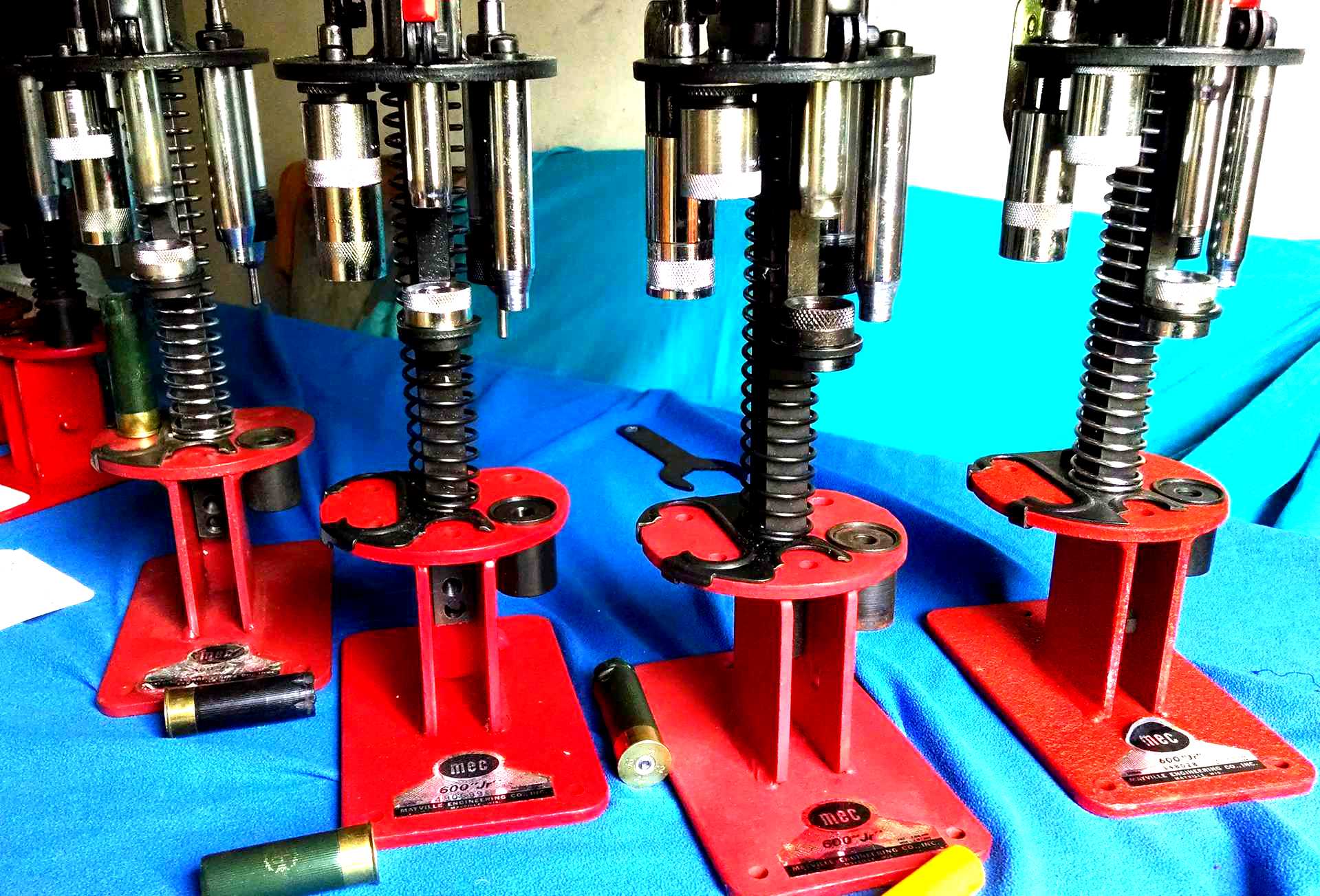 Пресс rcbs turret. Пресс для релоадинга lee precision breech lock. Пресс для релоадинга нарезных патронов. Прессы для патронов. Lee пресс для снаряжения патронов.