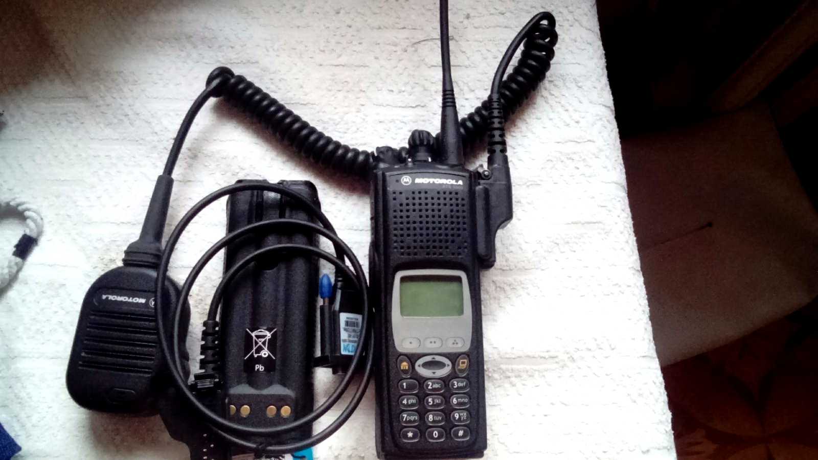 Радиостанция полиции. Моторола xts 5000. Repeater Motorola APCO 25. Радиостанция Моторола скремблер. Motorola USA рация.