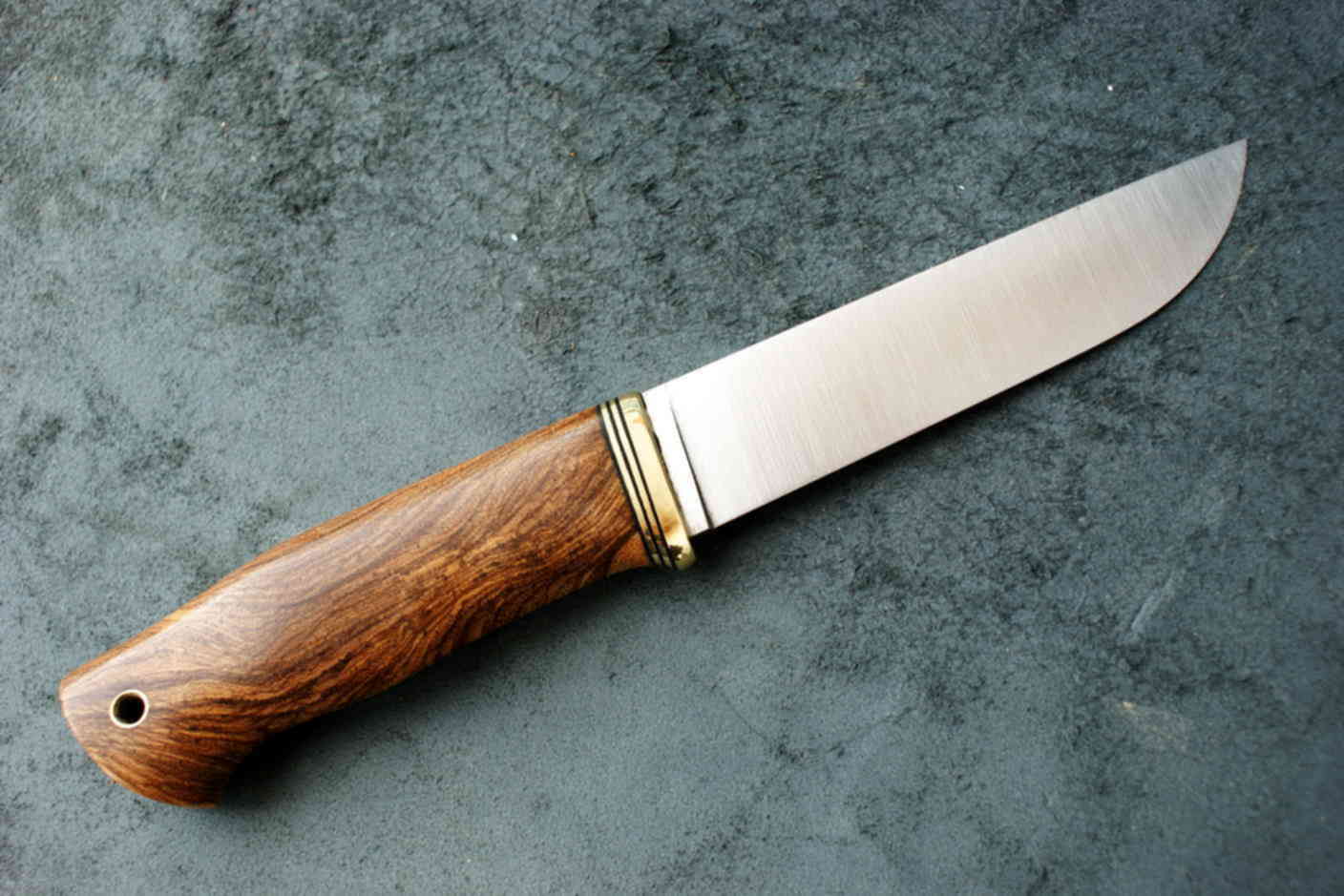 Амазаку рукоять ножа