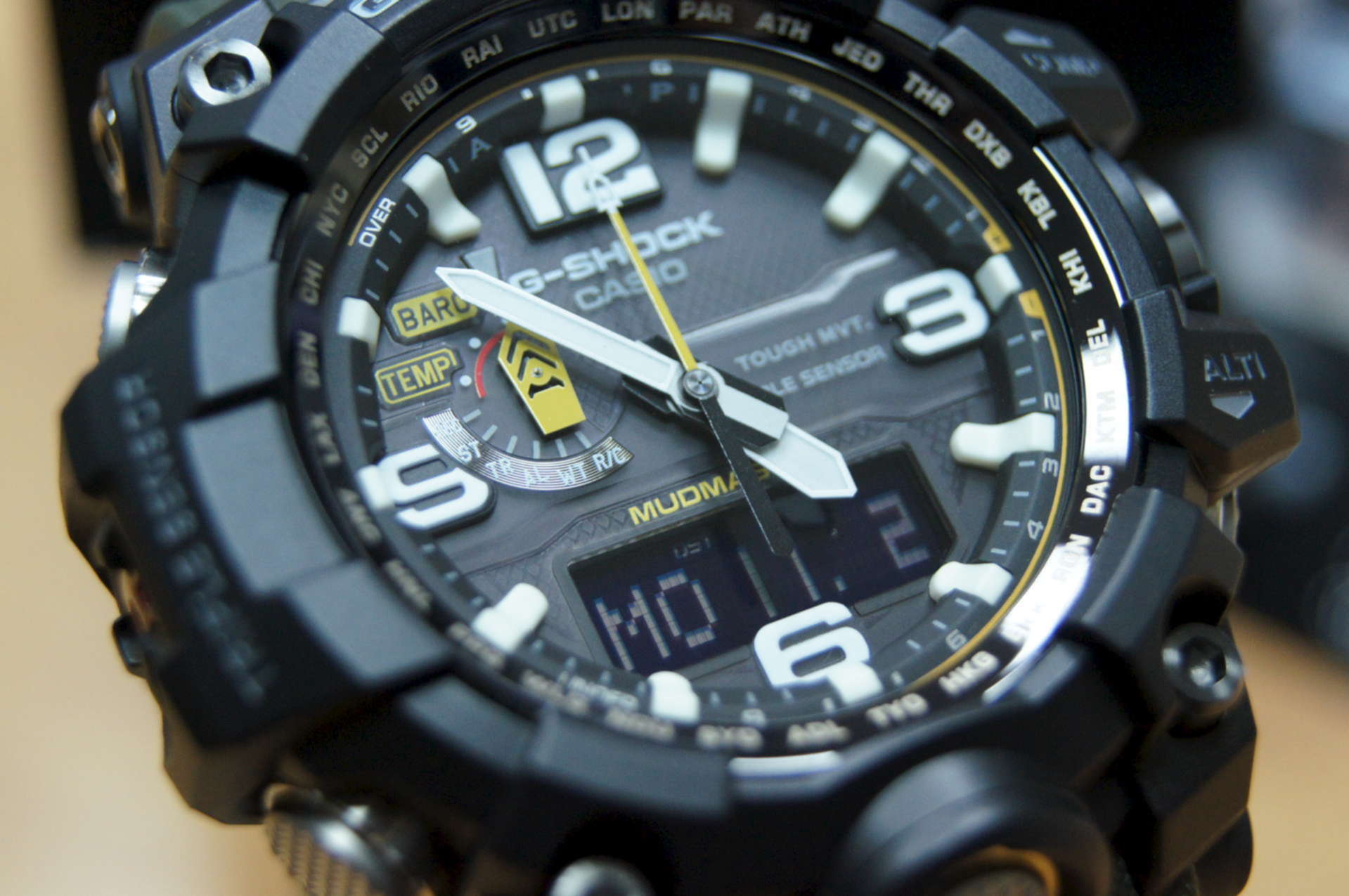Best d timing. Касио протрек 240. Casio g-Shock PROTREK. Casio PROTREK PRW 1000. Casio PROTREK 240 1e 3d.