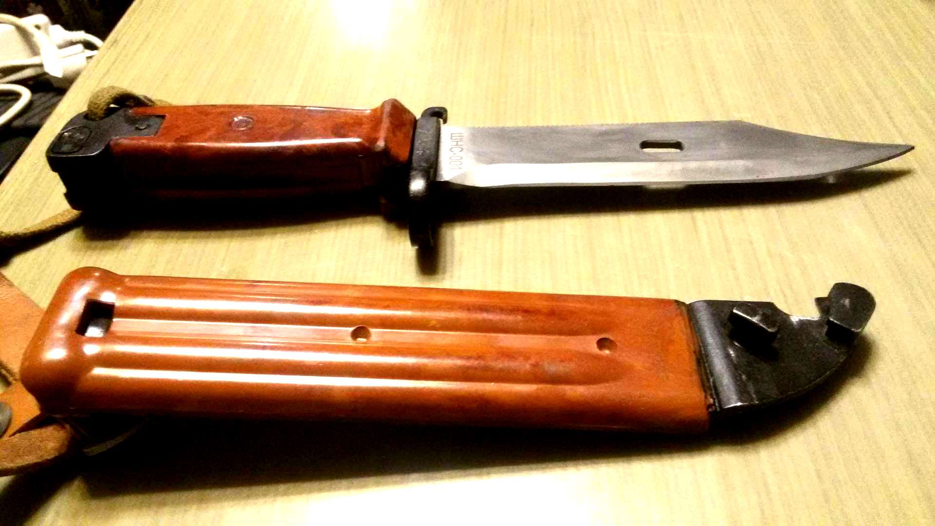 Штык без пропила. Штык нож 6х4 югославия. Штык-нож ак-47 с пропилом. 1921 штык нож. Зачем ремешок на штык нож.