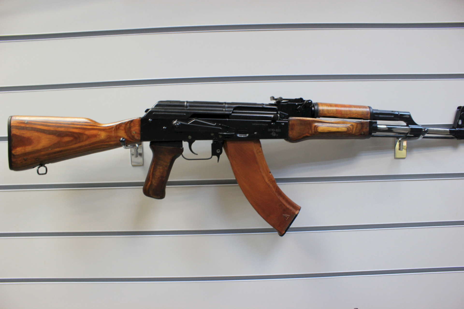 Автомат калашникова акмс 47. Акм и акс. Акм и акс. Автомат калашникова 74м. Акмс 74 7.