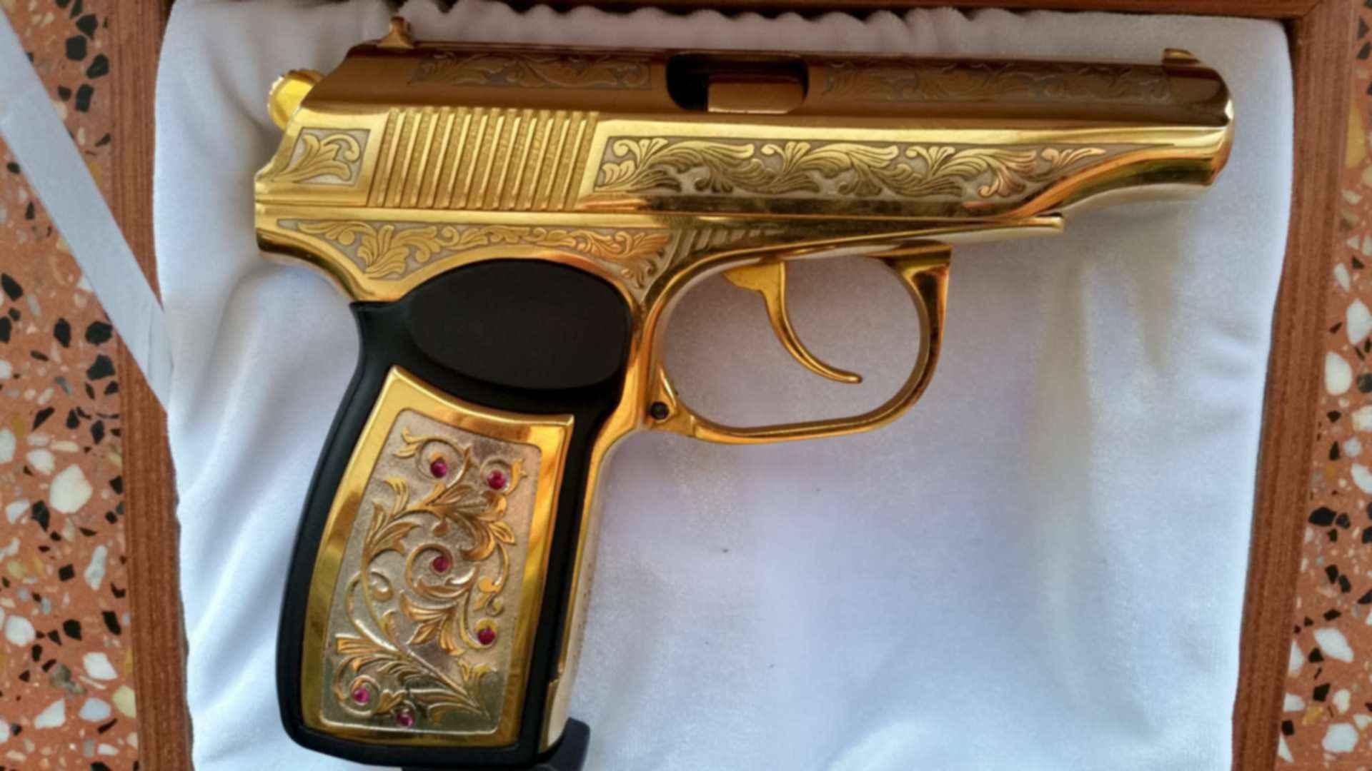 Наградное оружие в россии. МР 654к золотой. Позолоченный мр654.