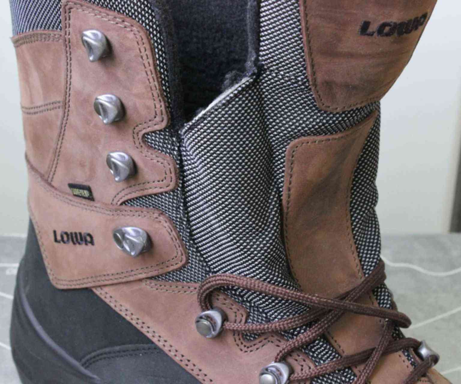 Обзор ботинок. Lowa Couloir GTX Junior. Зимние ботинки Lowa Couloir GTX Junior. Policat Guard Wolf Junior GTX. Lowa Couloir GTX купить.