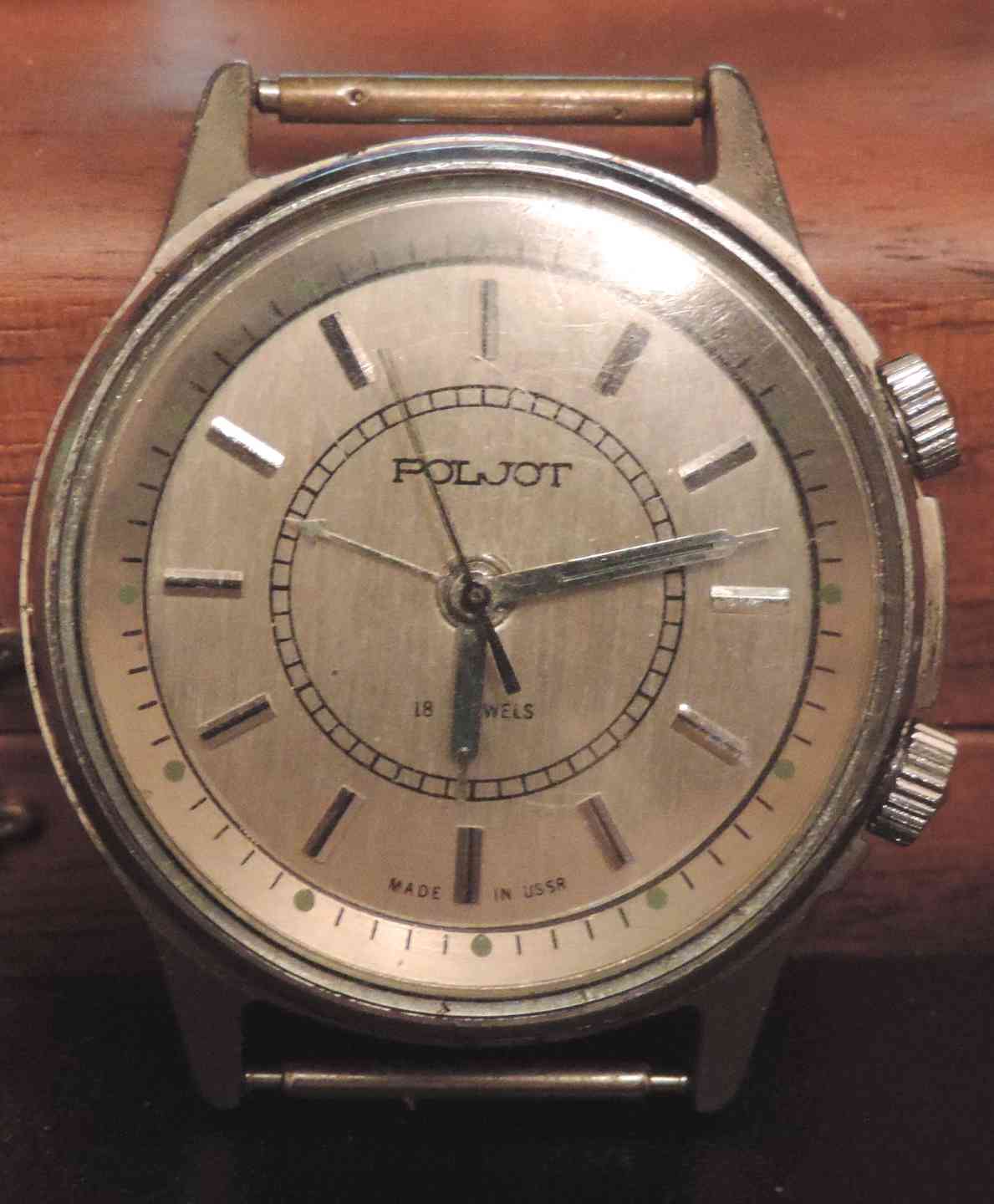 Часы Poljot с будильником СССР