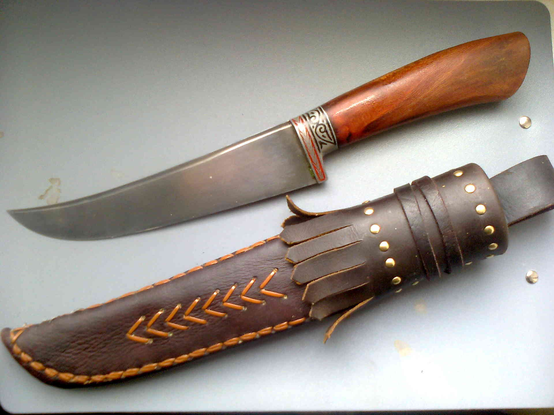 Таджикский нож. Корд нож. Ножи Таджикистана национальные. Нож корд 15-16 века.