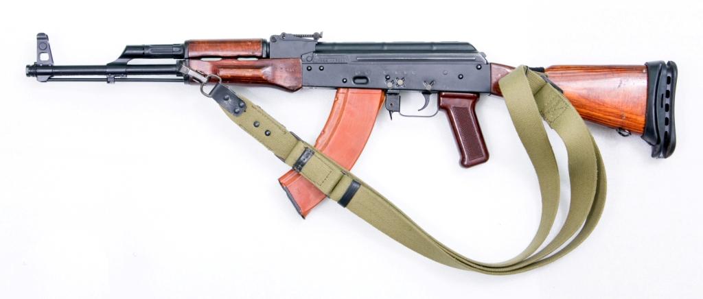 Как снять ремень с автомата калашникова