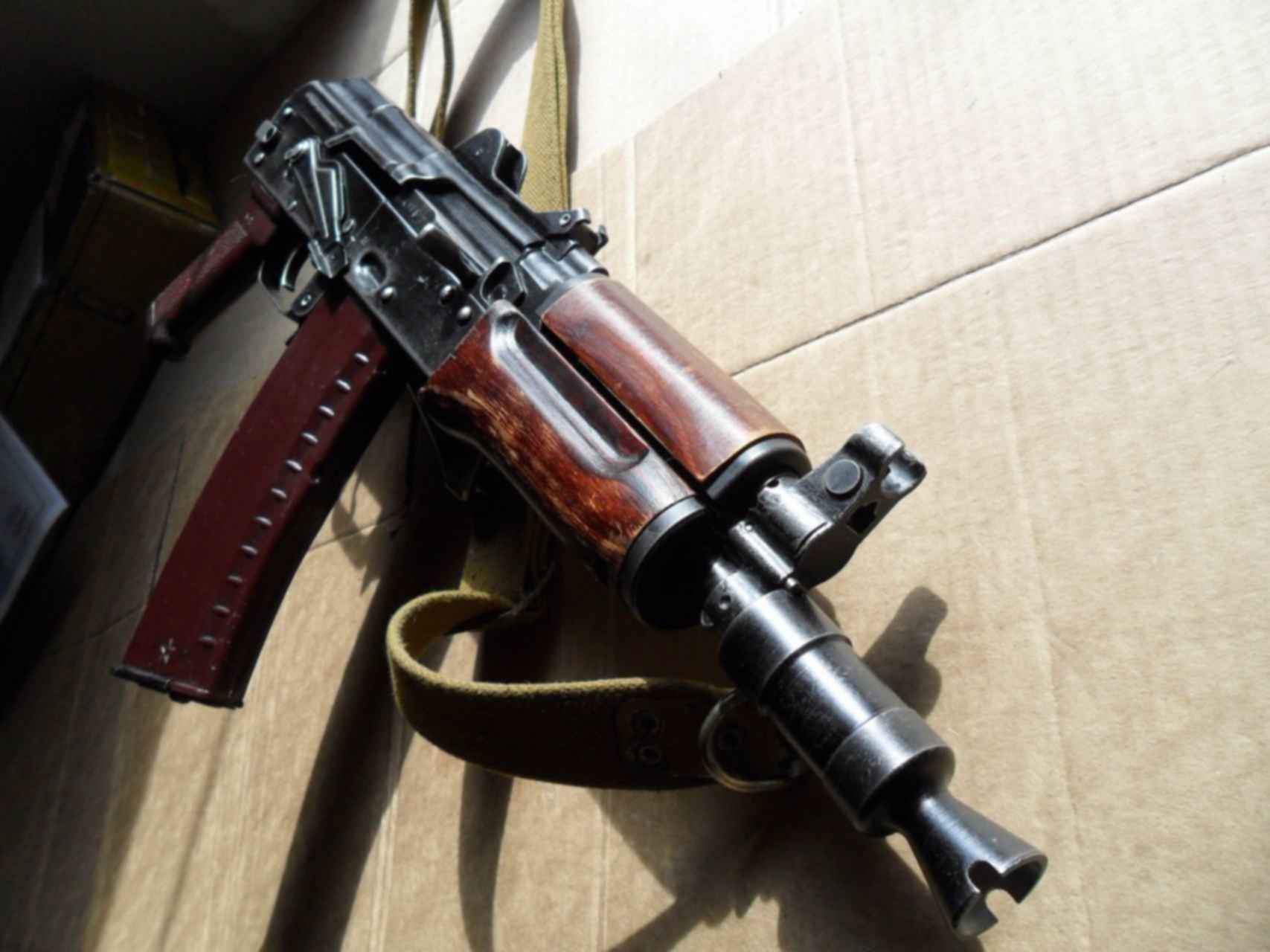 Автомат аксу-74. Автомат аксу 74 боевой. Автомат аксу 74 боевой. Аксу 74м. Автомат аксу-74.