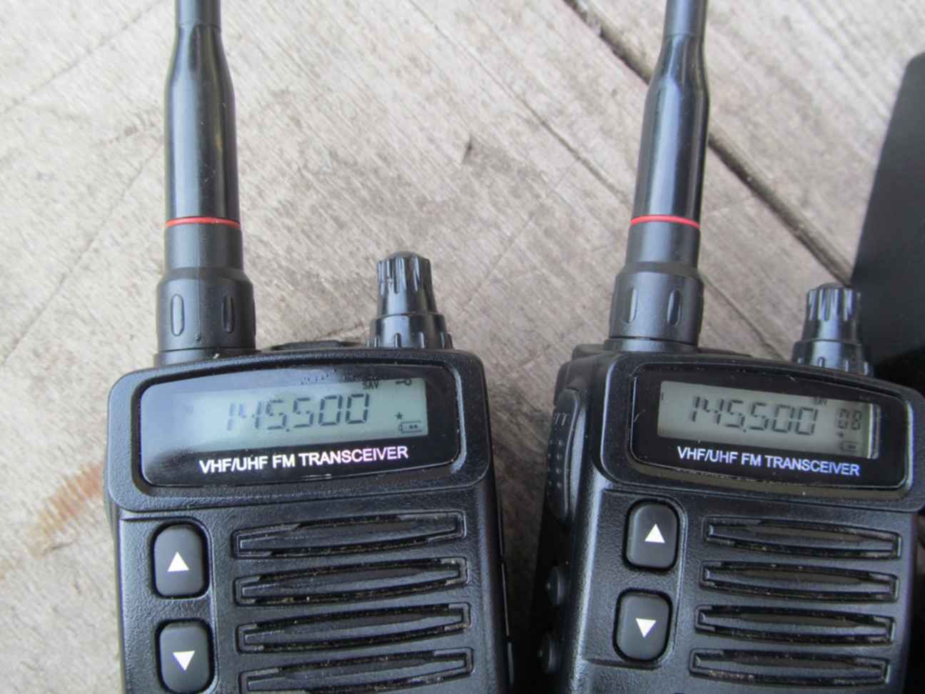Midland g70xt. Рация 2 мгц. Рация прц 152. Рация midland. City agent walkie talkie часы.