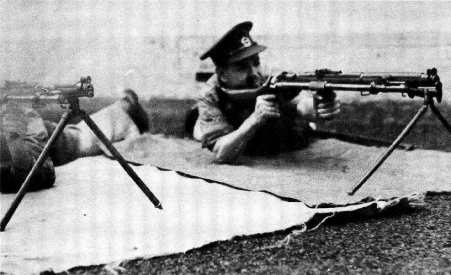 Machine gun forget me. Опытная автоматическая винтовка "Reider Automatic Rifle. Пулемет Шметилло. Крупнокалиберное стрелковое оружие царской армии. Пулемёты СССР И царской России.