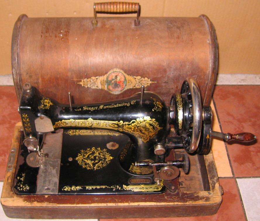 Фото швейной машинки зингер старого образца