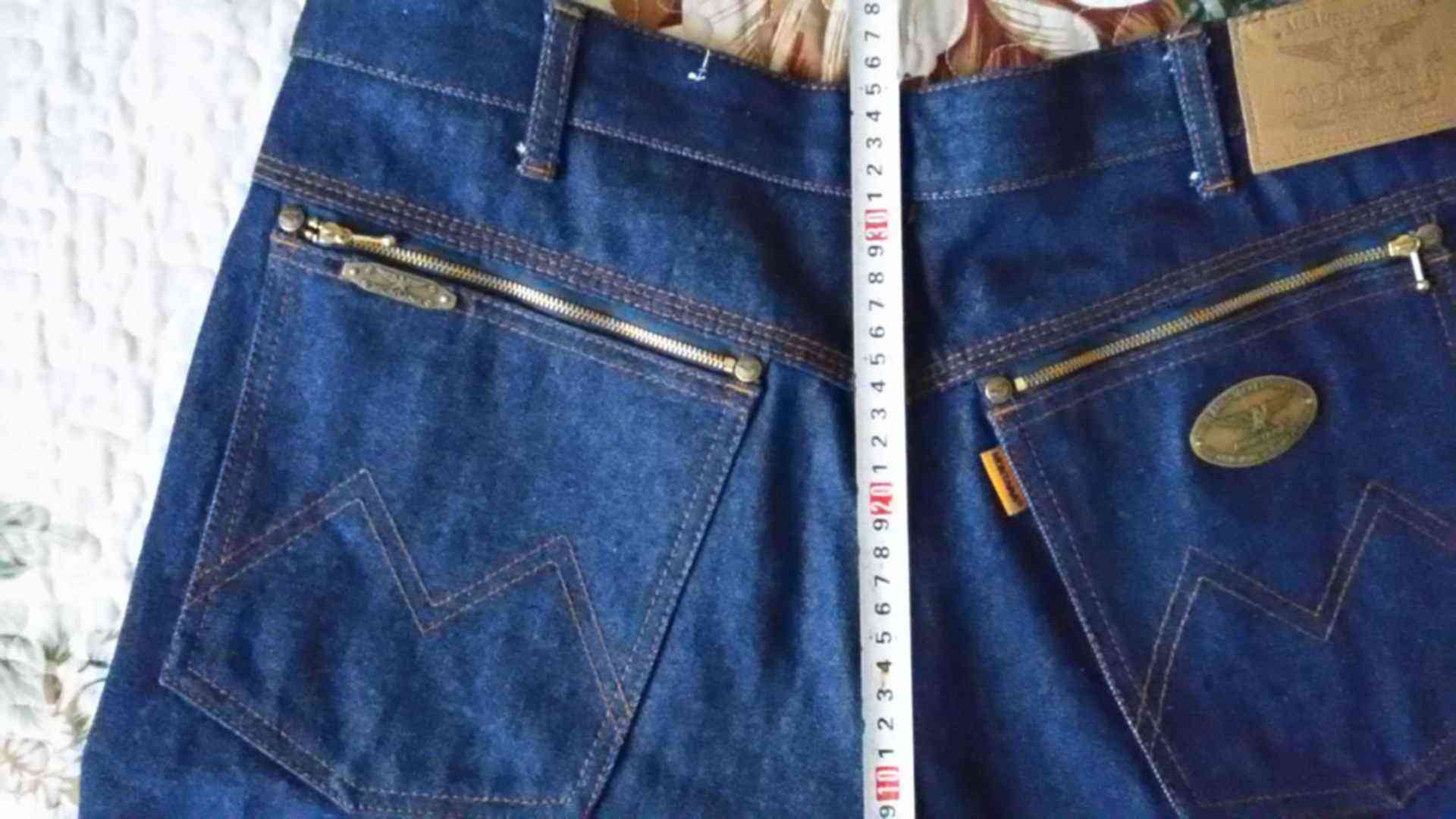 Старые джинсы монтана