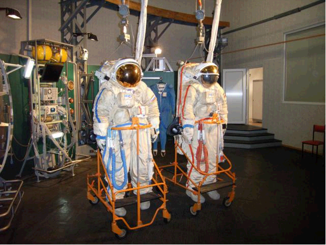 Испытания космонавтов. Подготовка космонавтов. Тренировка космонавтов. Подготовка космонавтов в космос. Испытания космонавтов.