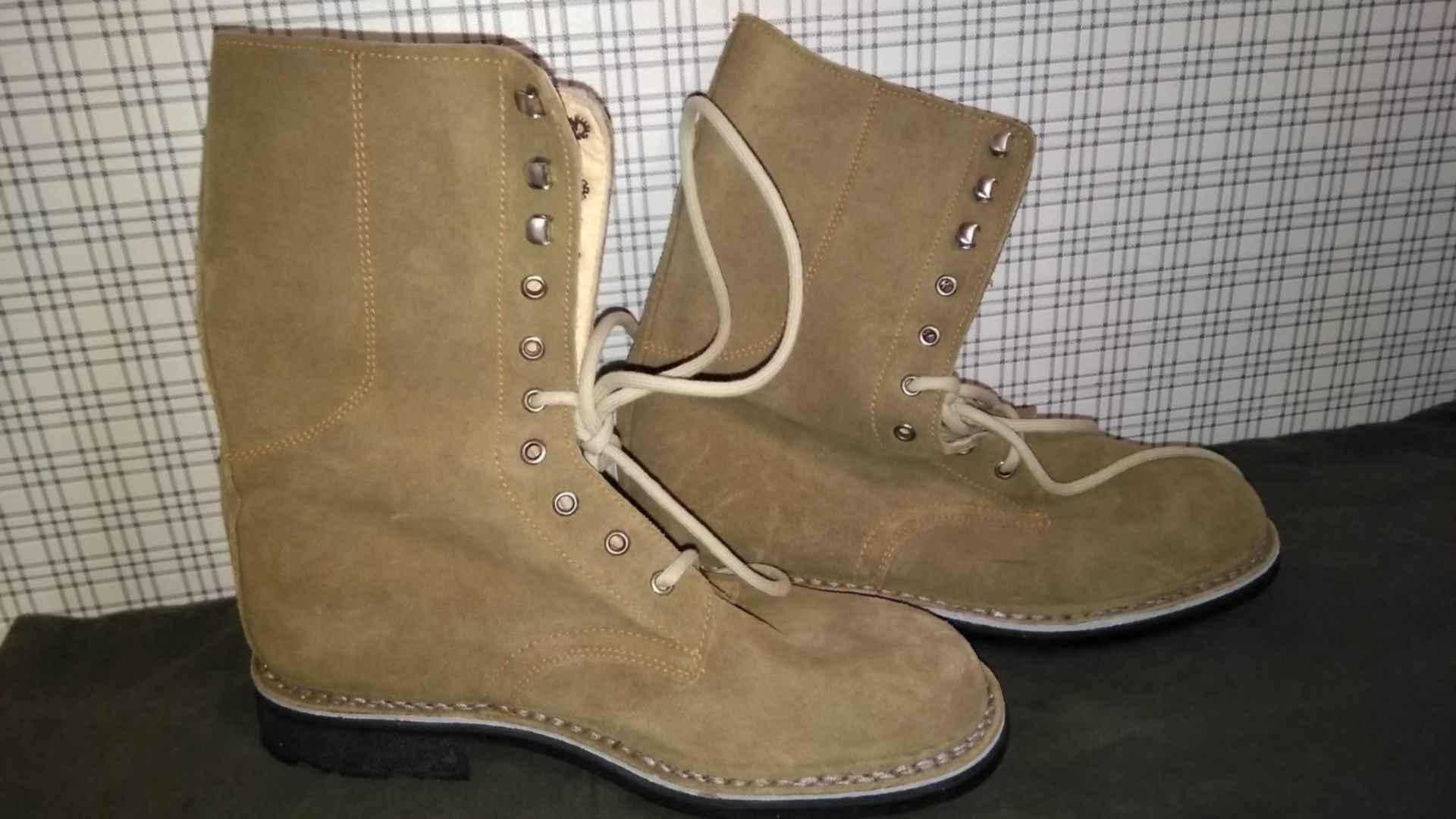 берцы 41. Crispi ботинки vibram. берцы crispi ranger. ботинки для спецназа темп 1994 год выпуска. австрийские ботинки военные zweierbock.