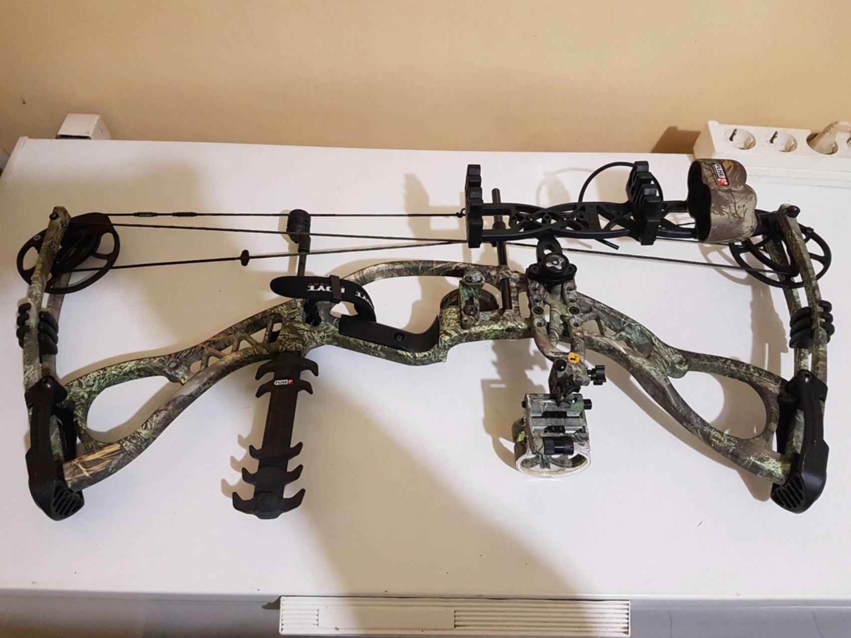 Hoyt Charger ZRX 28