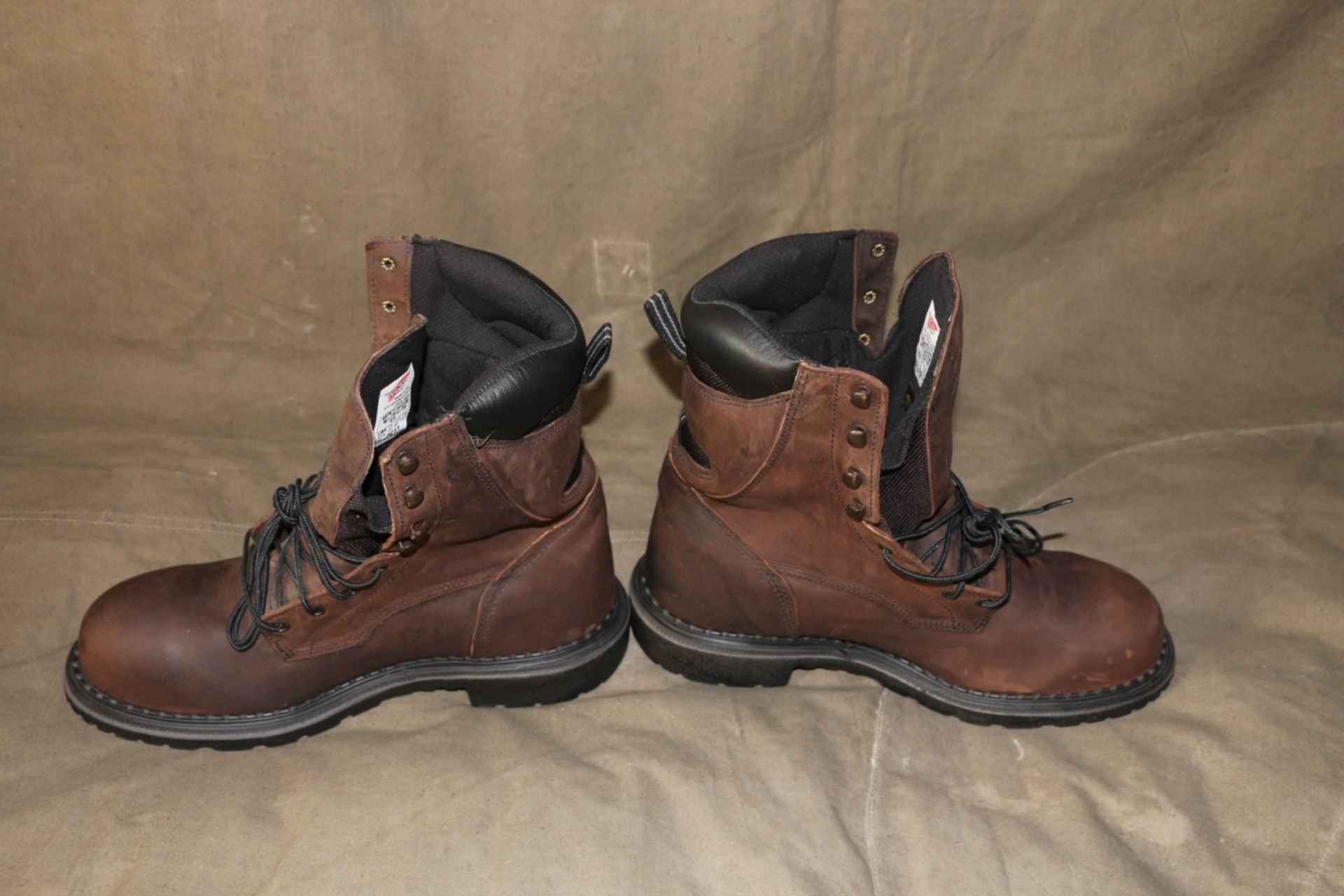 Red Wing Shoes 2211