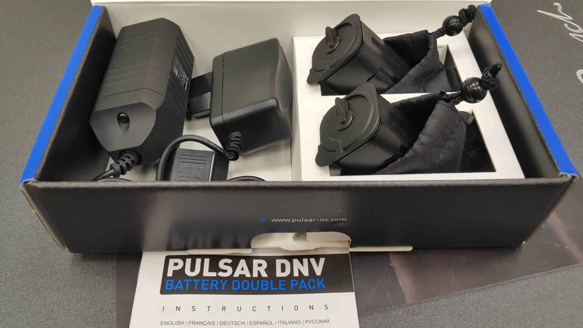 Что такое бокс пульсар. Аккумуляторный блок Pulsar DNV. Аккумуляторный блок Yukon DNV Battery Pack. Аккумуляторный блок Pulsar DNV Double. Контейнер батарей Pulsar DNV.