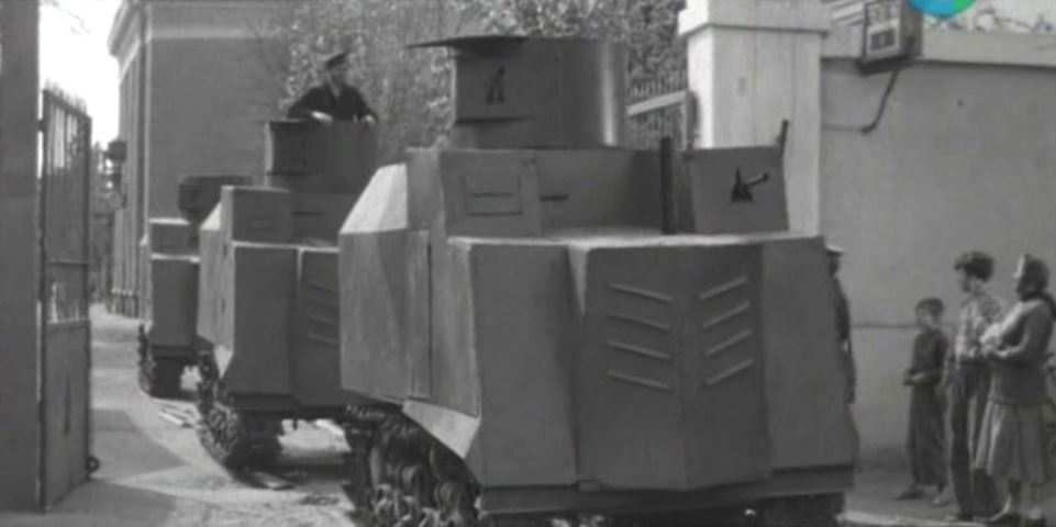 Тракторный танк. Танк на испуг ни-1 Одесса. Трактор-танк ни-1. Бронетрактор ХТЗ-16. Танки на испуг Одесса.