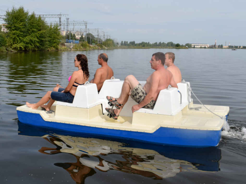 Вела 4. Четырёхместный Водный велосипед виза вело 4к. Катамаран Тортилла вело 4к. Водный велосипед Тортила. Водный велосипед катамаран.