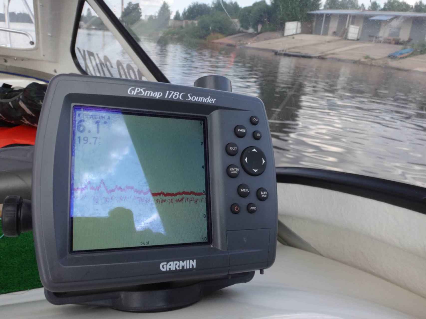 Авито эхолот б у. Эхолот Гармин 178с. Гармин картплоттер для рыбалки. Гармин эхолот для рыбалки 2010 год. GPSMAP 178c.