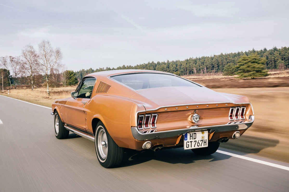 1972 ford mustang