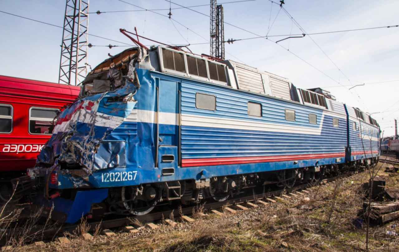 Поезд 7. Локомотив чс7 -011. Чс7 РЖД. Электровоз чс7 РЖД. Тепловоз чс7 011.