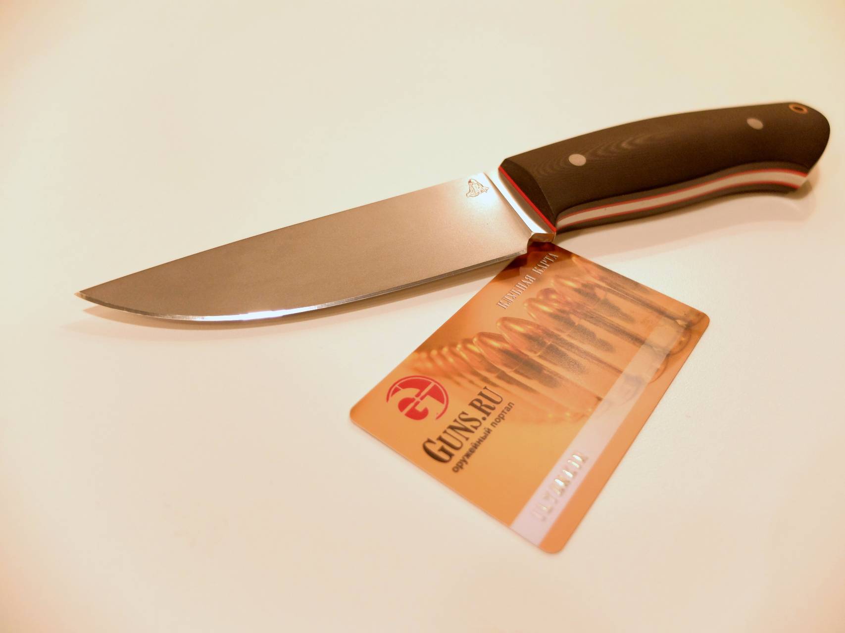 Ножи кметь купить. Нож универсал Кметь. Нож акула Кметь Bohler n690. Кузница Кметь. Ножи мастерской Кметь.