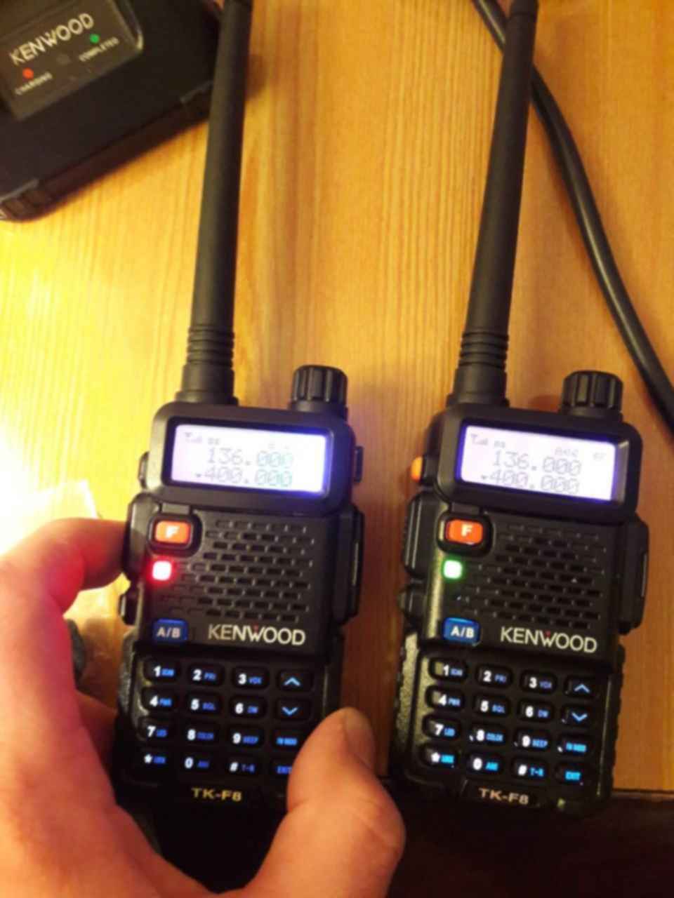 Рация kenwood. Kenwood tk-uvf8. Рация Кенвуд uvf8. Kenwood радиостанции ТК- uvf8. Рация Kenwood tk-uvf8 Dual Band 8 ватт.