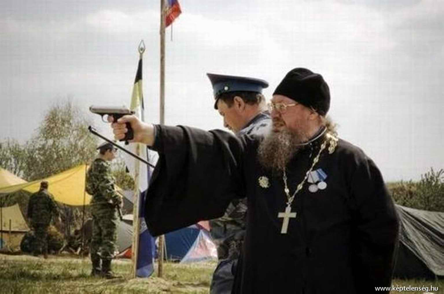 Поп с кадилом
