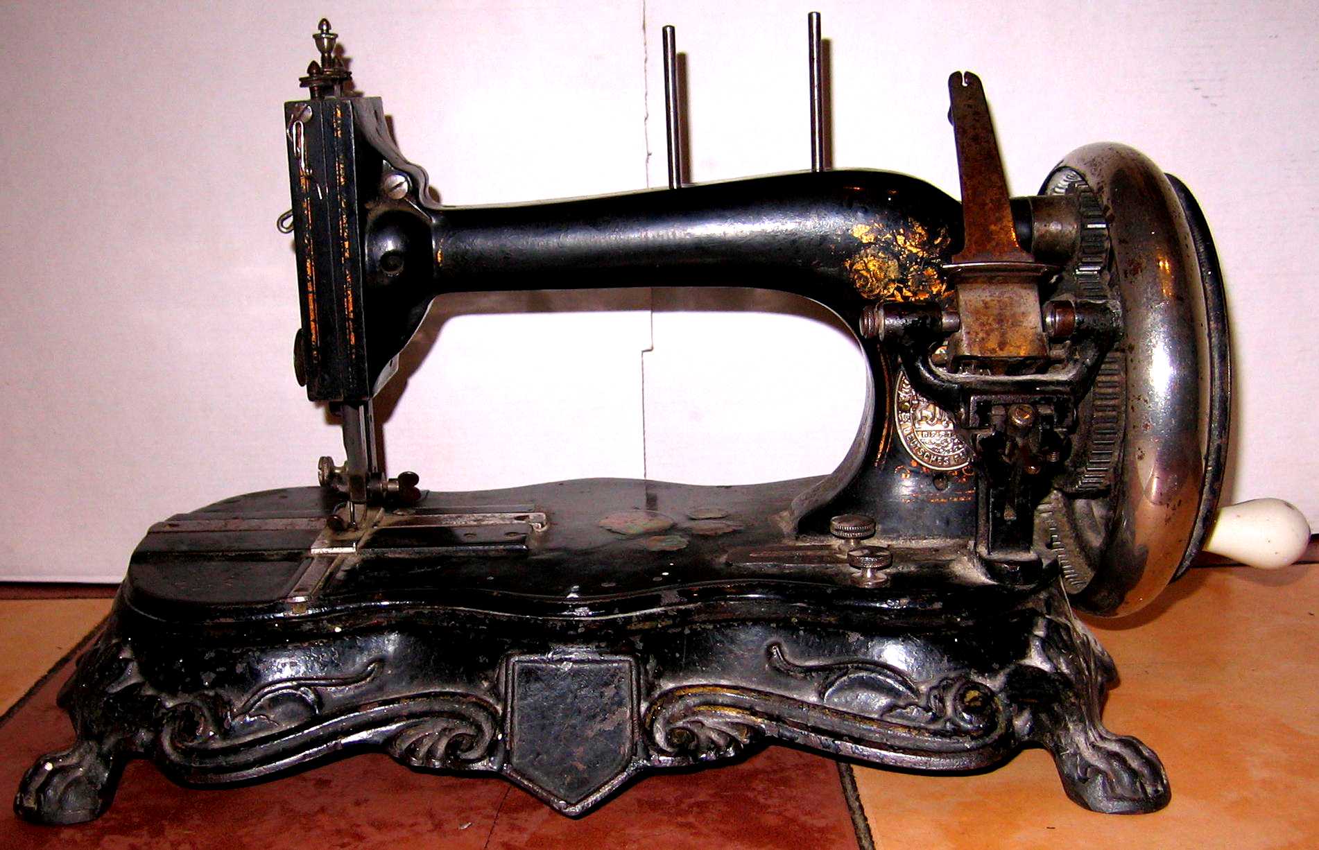 Швейная машинка Зингер чугунная 18 века