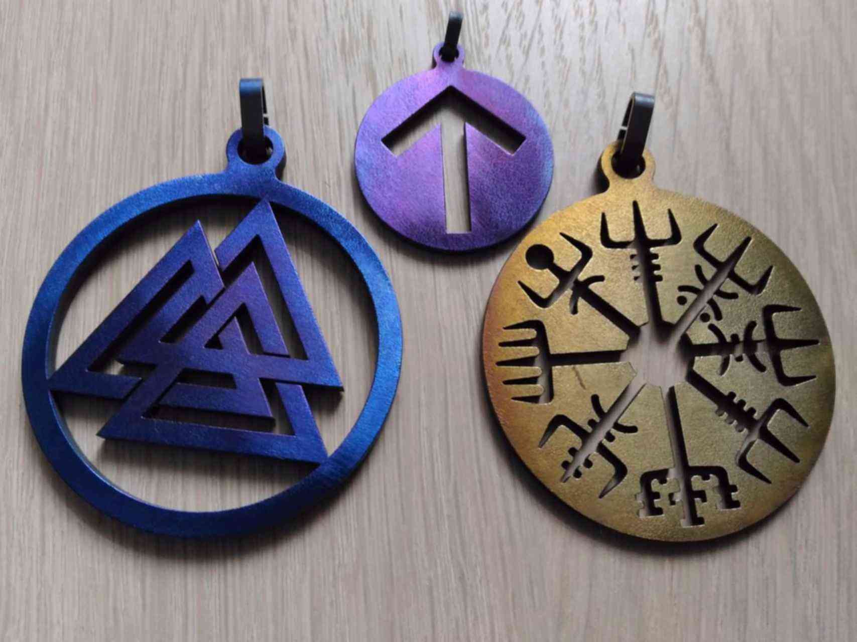 амулет титанов