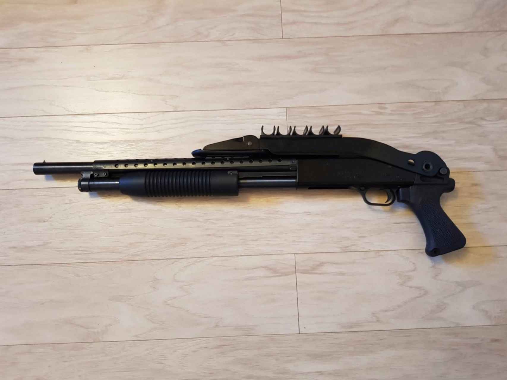 Маверик уфа. Mossberg Maverick 88. Винчестер Маверик 88. Моссберг Маверик м88 э. Mossberg Maverick 88 Cruiser.