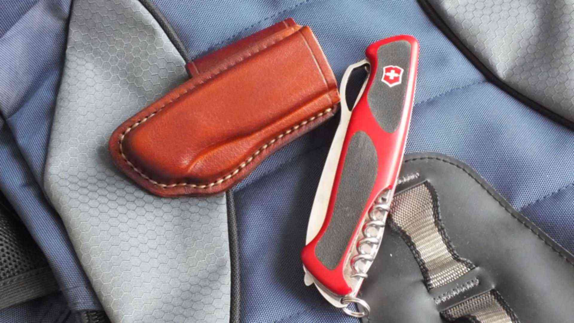 Изготовление чехлов. Чехол для Викторинокс RANGERGRIP 79. Victorinox RANGERGRIP чехол. Victorinox чехол 0.3630. Чехол Victorinox 4.0520.32 (кожа, для ножей 91 мм) WORKCHAMP 111 мм.