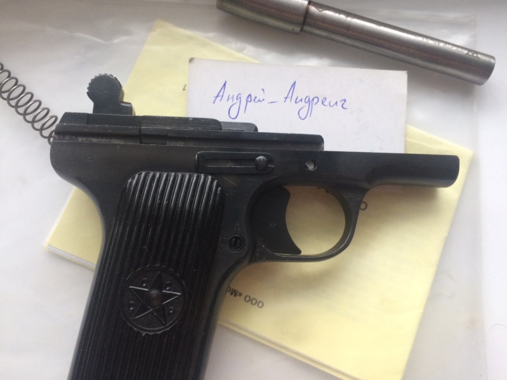 Красивый пистолет тт. Тт 1945 года. Пистолет тт 90-е. Россия тт. Идеи для тт.