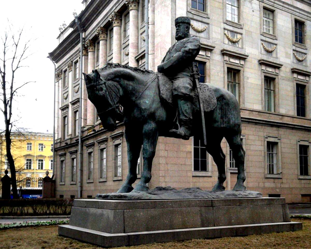 памятник александру в санкт петербурге