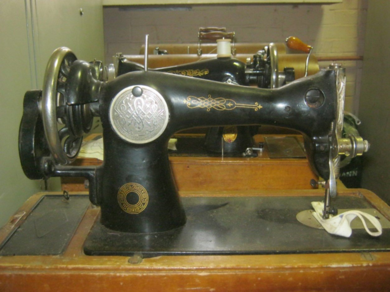 Советская швейная машинка н244700