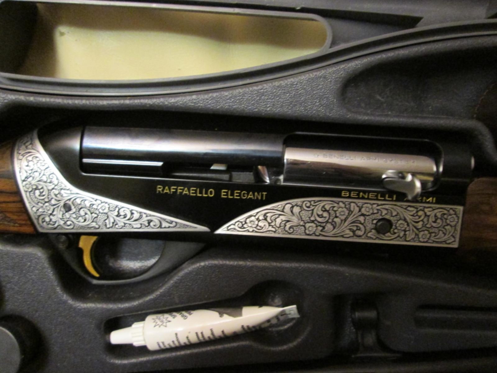 Бенелли рафаэлло элегант удлинитель магазина. Бенелли элегант. Ружье бенелли рафаэлло элегант. Бенелли рафаэлло элегант фото. Бенелли рафаэлло элегант.