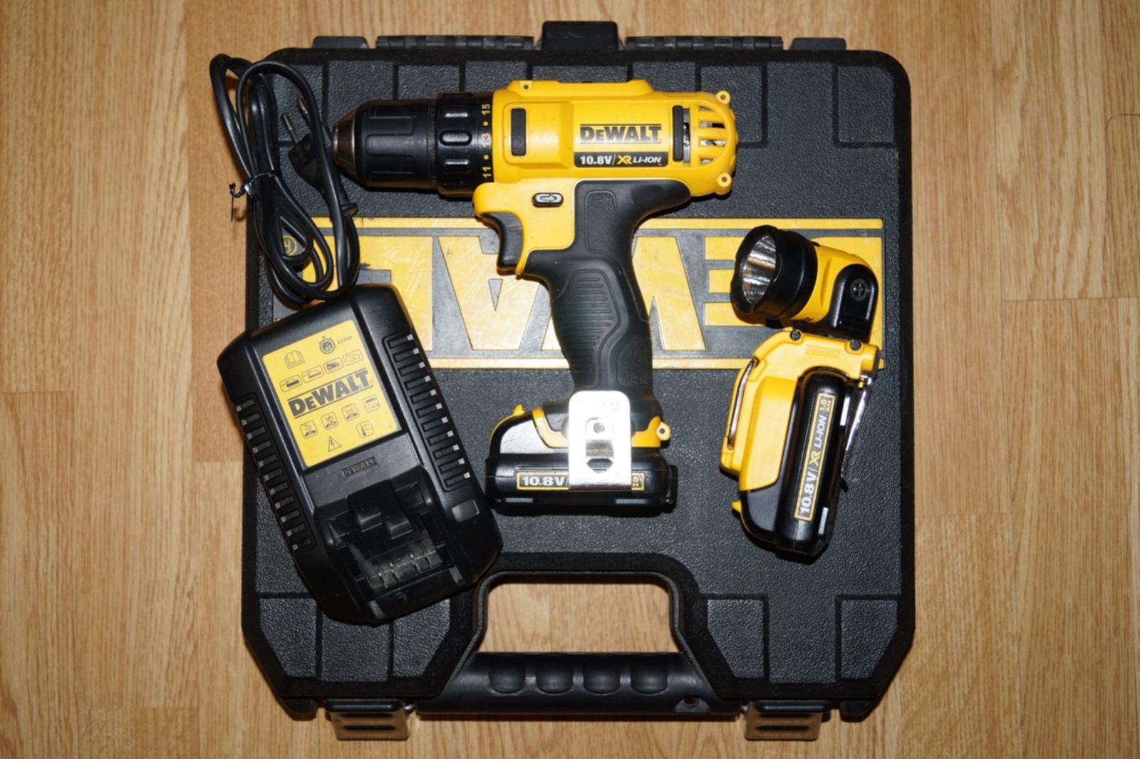 Шуруповерт авито самара. DEWALT dcd710. DEWALT 710 шуруповерт.