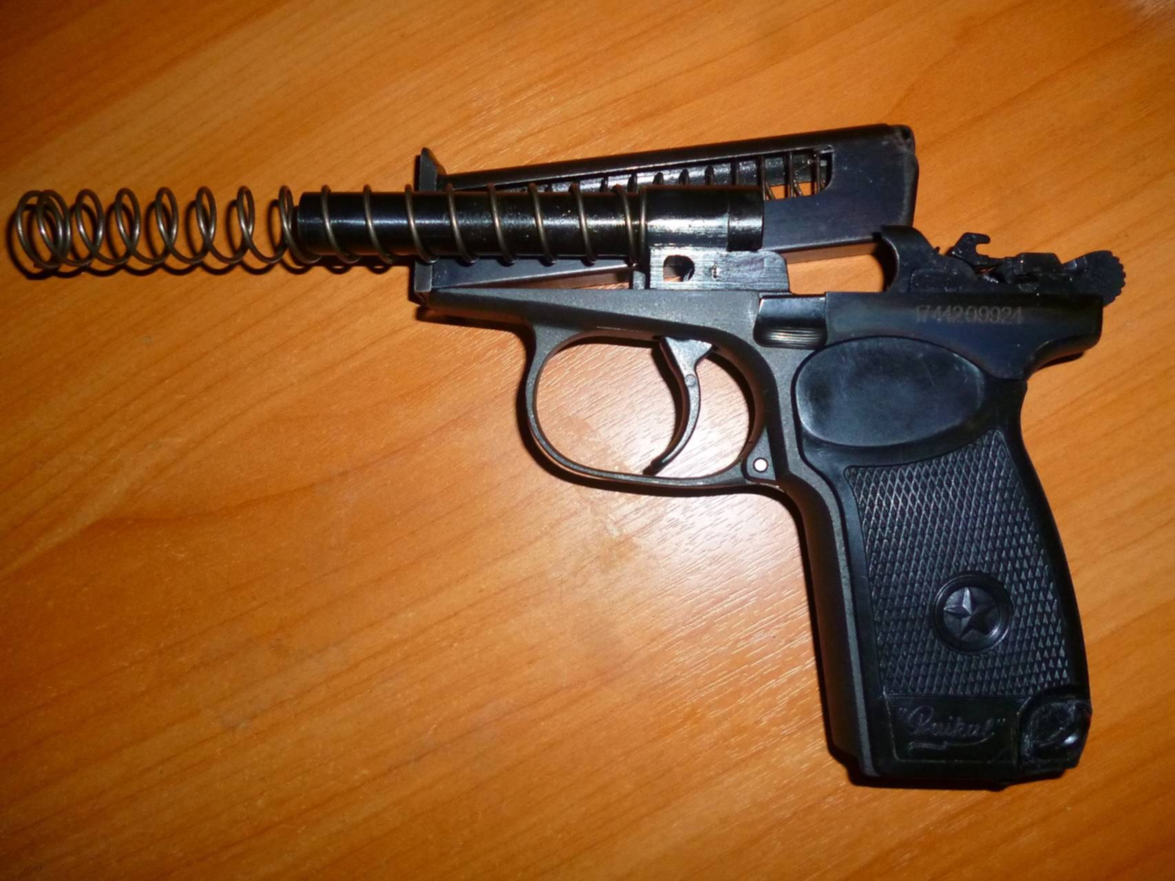 Пм 411. Пм p-411. Схп р-411 лайнер в стволе. Пм и пм р 411. Охолощенное оружие пм р-411.