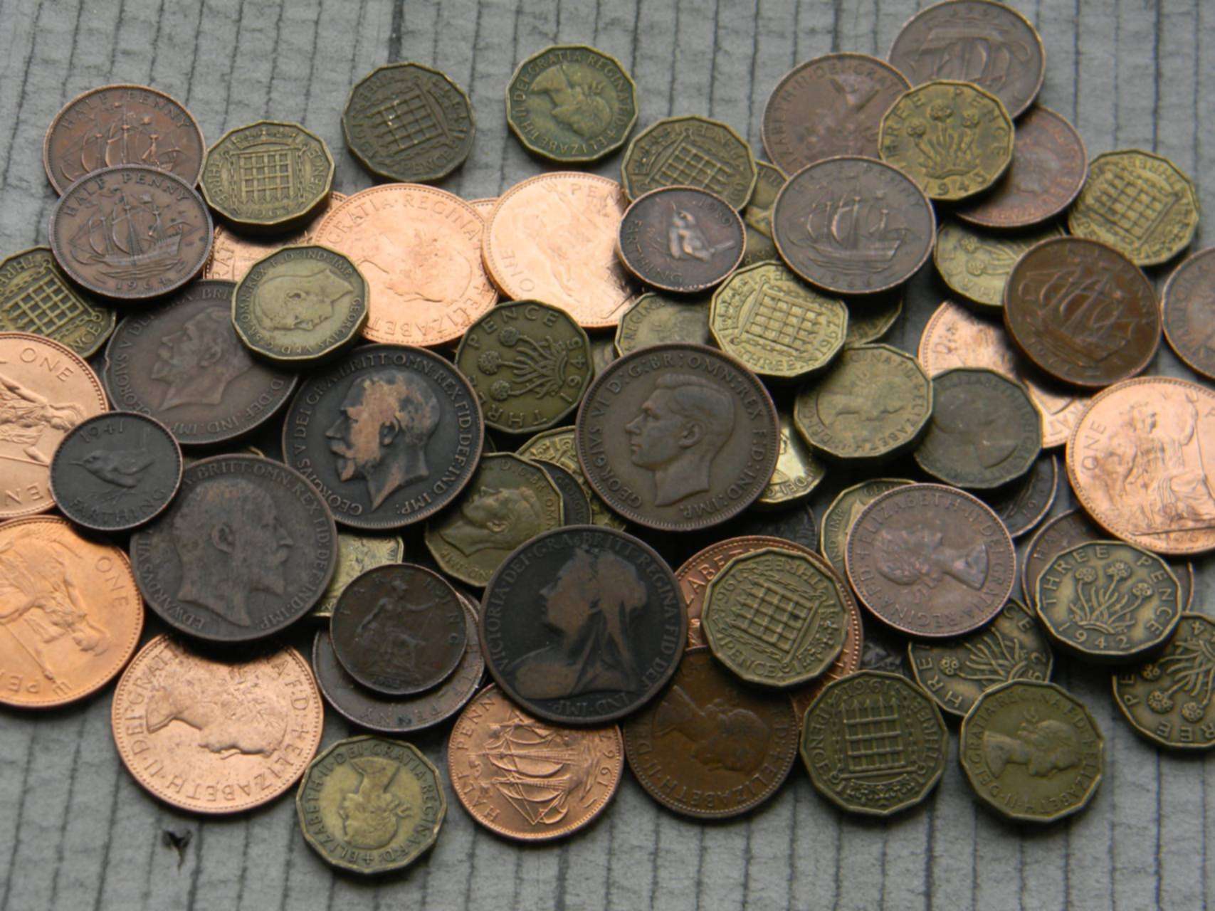 Разные старинные монеты