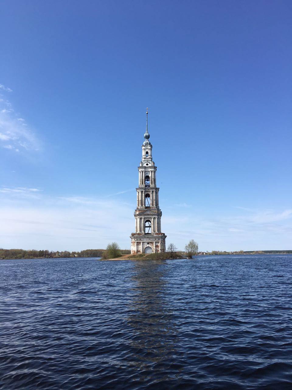 Неделю в белом городке