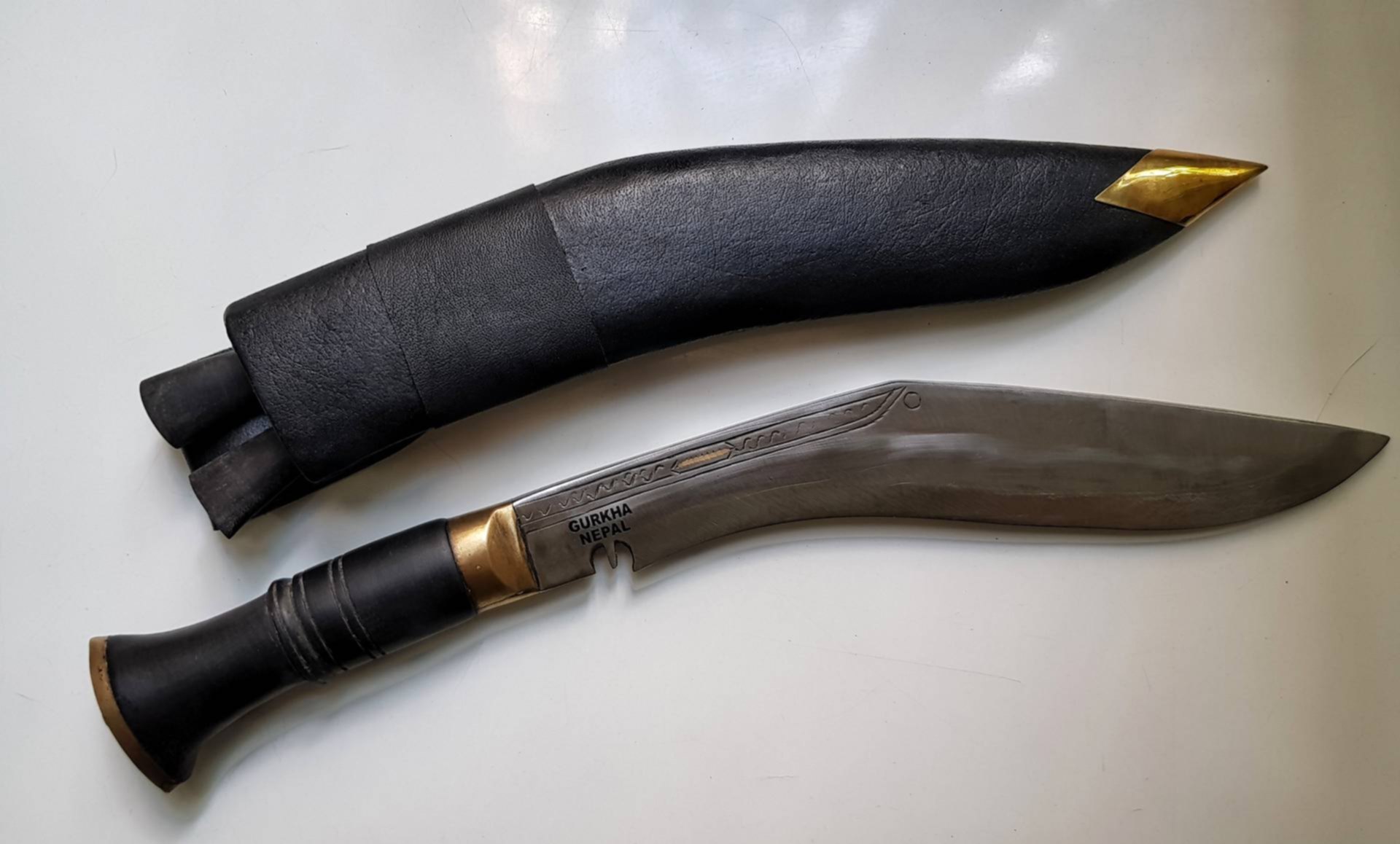 Kukri knife градиент. Нож гуркхов кукри. Кукри мачете Непал. Нож непальский "кукри".