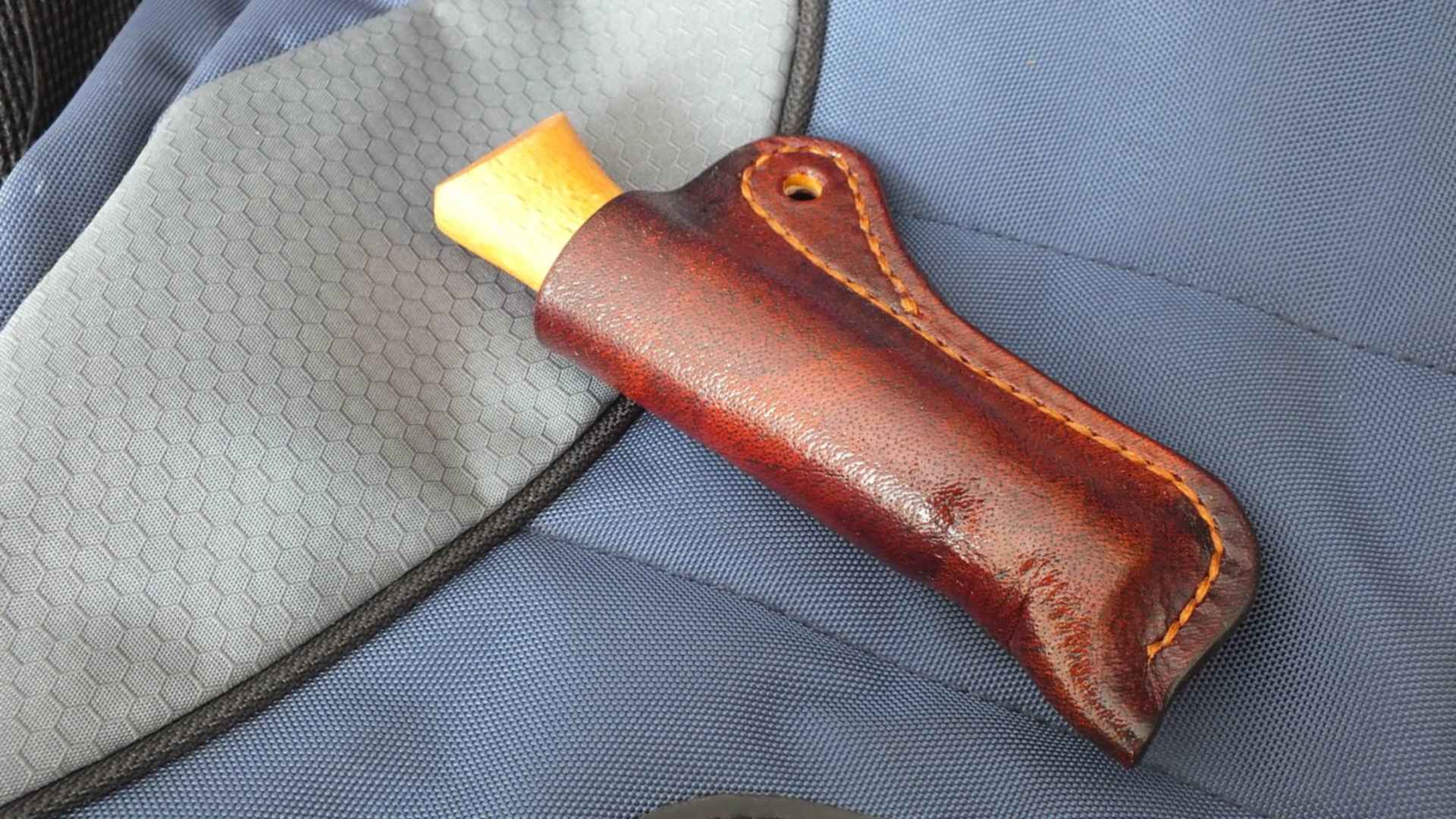 Изготовление чехлов. Ножны для Опинель. Чехол для ножа Opinel Scabbard. Чехол на опинели 15. Ножны для Опинель 10 своими руками.