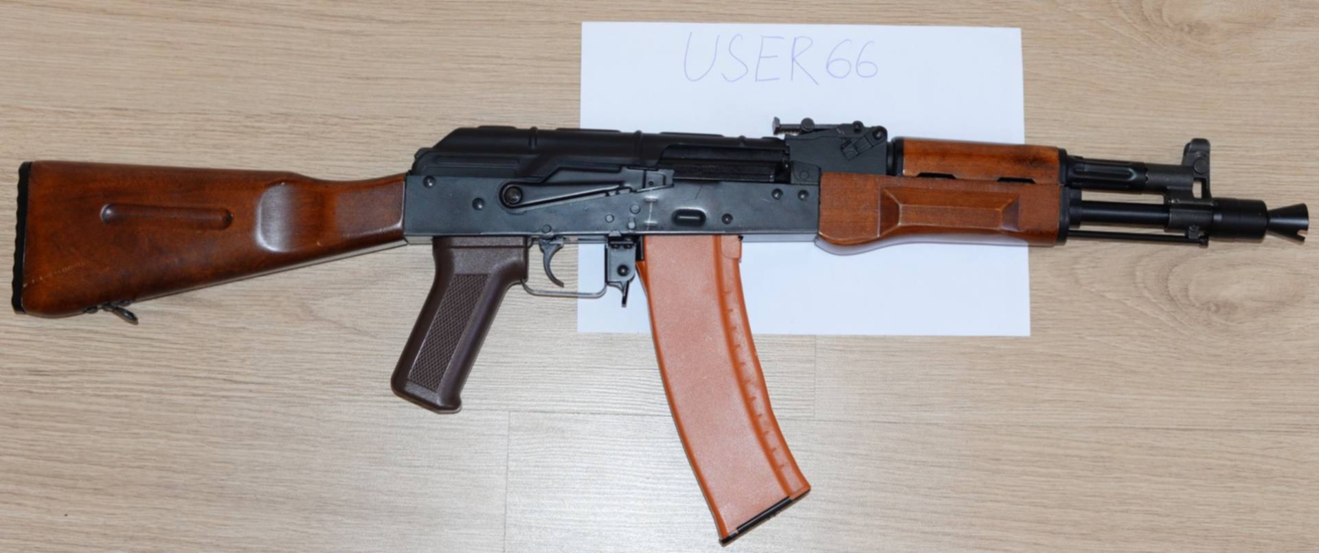 Продам автоматы. AK 47 Classic Army. Страйкбольный автомат АК 74 разболтался предохранитель. Классические автоматы usi.