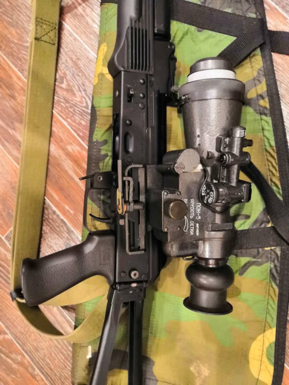 Диджей пон 3. Винил скрэтч dj pon-3. Пон5о. Винил скретч и рейнбоу дэш. Пони винил скретч.