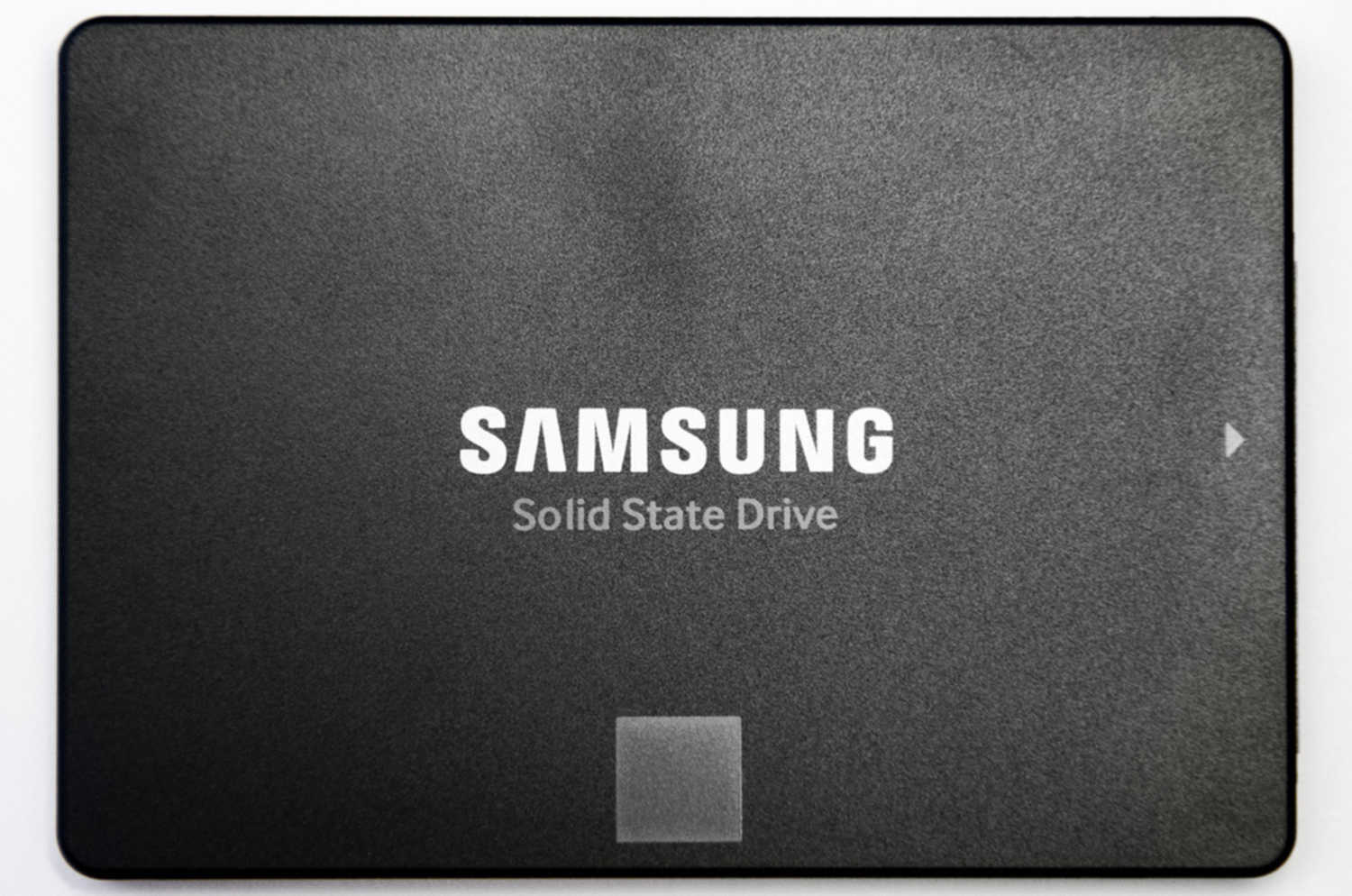 Не вижу ssd samsung. SSD диск Samsung. Samsung SSD 860 EVO 250gb (s3y9nx0n811744p) [232. Samsung 860 EVO 250 ГБ SATA MZ-76e250. Гибридный диск Samsung hm16hji.